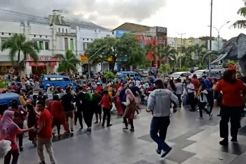 BMKG imbau warga Halmahera hindari bangunan retak