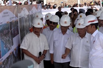 Presiden berharap kapal bisa memutari Pulau Samosir