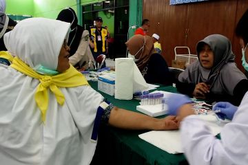 Calon haji Pacitan jalani tes hepatitis A