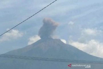 Petugas: 51 orang mendaki saat Gunung Kerinci erupsi Rabu