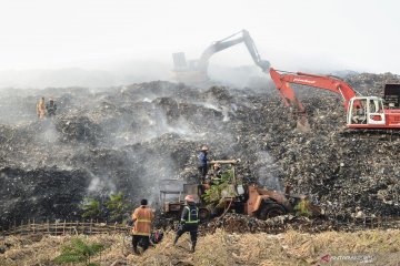 Kebakaran di TPA Burangkeng