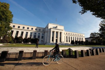 Tarif baru Trump dapat jadi pemicu penurunan suku bunga Fed berikutnya