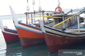 Satpolair amankan tiga kapal trawl di perairan Pongok Bangka