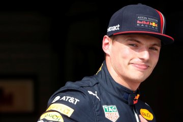 "Ini hanya lah soal waktu," kata Verstappen soal pole position perdana