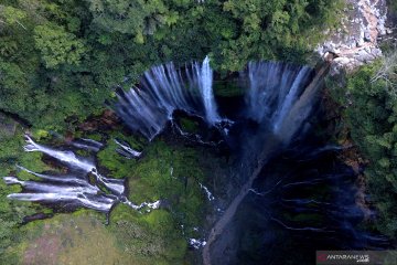 Pesona air terjun Tumpak Sewu