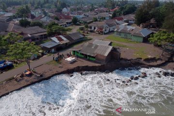 ABRASI PANTAI SUNGAI LIMAU