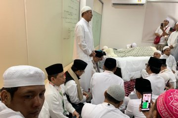 Amirul Hajj ajak jamaah antar Mbah Moen dengan ikhlas