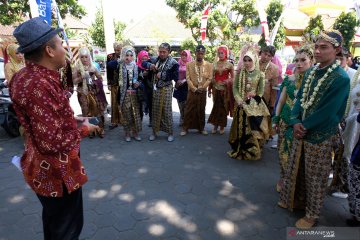 Nikah bareng meriahkan Agustusan