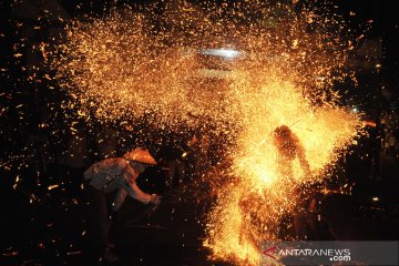 Tradisi Perang Obor