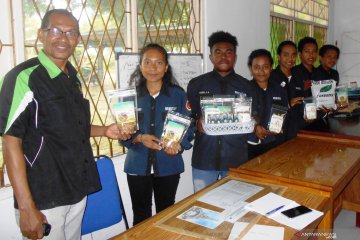 Mahasiswa UNIPA praktik pengelolaan hutan di Biak Numfor