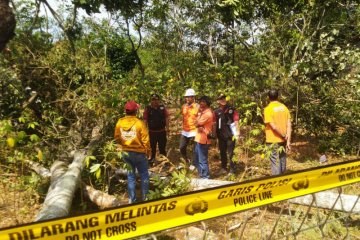 Labfor Polri cek lokasi ledakan SUTET di Gunungpati