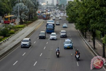 Anies larang mobil tua, Pengamat: Kalau parsial malah jadi masalah