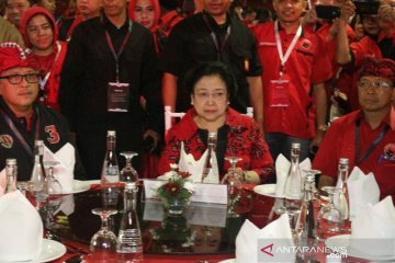 Megawati minta seluruh kader PDI Perjuangan hormati kedatangan Prabowo