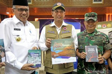 Peluncuran buku kebencanaan