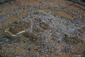 Ratusan ribu jamaah haji padati Jabal Rahmah saat Wukuf