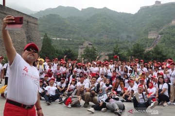 Jalan santai HUT RI di tembok besar China