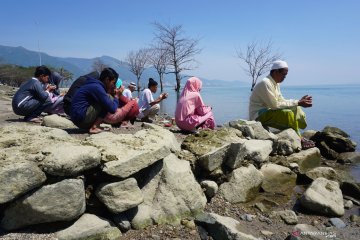 Ziarah tsunami Pantai Teluk Palu