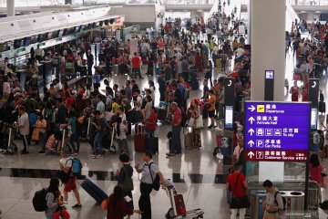 Setelah ditutup karena demo, Bandara Hong Kong kembali dibuka