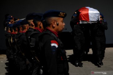 Kelompok bersenjata diduga lakukan serangan saat polisi olah TKP Hedar