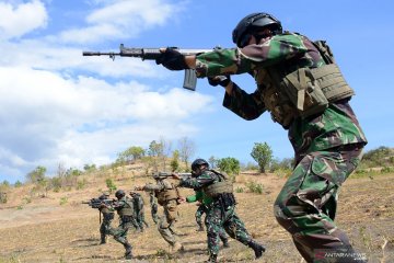 Latihan menembak Marinir TNI AL dan Marinir AS (USMC)