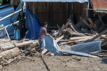 Korban banjir bandang Kulawi butuh bantuan