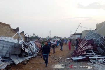 Kalbar berpotensi hujan disertai petir dan angin kencang