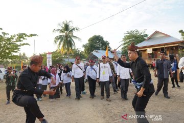 Peserta SMN Jatim belajar tarian Gorontalo