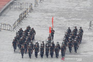 Militer China siaga di perbatasan Hong Kong