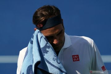 Federer mundur dari Paris Masters