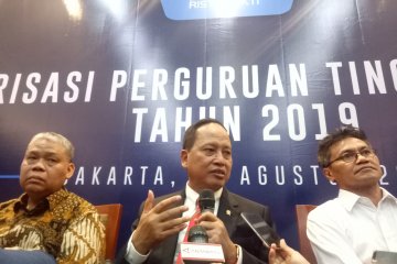 Perekrutan rektor asing terhambat 14 PP,  kata Menristekdikti