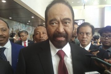 Surya Paloh mengaku hanya makan dengan Jokowi di Singapura