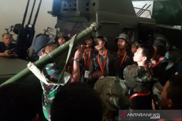 Denhanud 474 Paskhas kenalkan alutsista TNI AU kepada SMN Riau