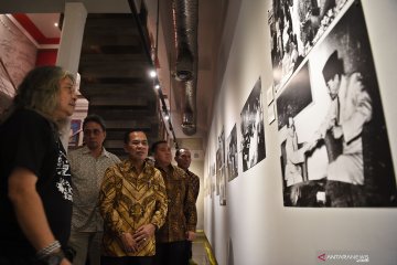 Pembukaan pameran Art and Diplomacy