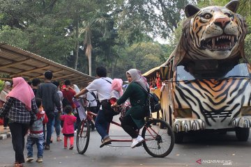 24 ribu orang kunjungi Ragunan di HUT ke-74 RI