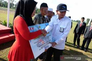 BUMN Hadir Untuk Negeri di Sumut menggelar jalan sehat