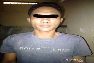 Polisi tangkap pemuda pengangguran buang sabu-sabu di kolong rumah