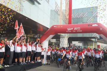 Gowes Merdeka Astra - TNI - Polri rayakan HUT Kemerdekaan RI ke-74