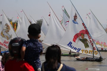 Festival perahu layar Kenjeran