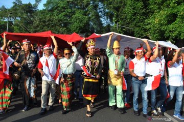 Arak bendera Merah Putih