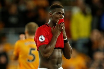 Pogba gagal penalti, MU dipaksa Wolves 1-1