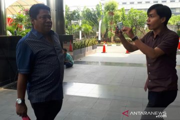 KPK periksa anggota DPRD Jabar Waras Wasisto kasus suap Meikarta