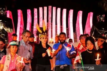 Massa pecinta NKRI gelar doa bersama untuk Papua