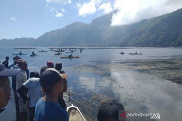 Seorang petani tenggelam di Danau Batur