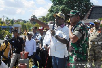 Masyarakat Biak tuntut proses hukum pelaku rasisme mahasiswa