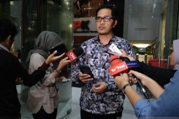 KPK menyita Rp130 juta geledah rumah Kabid SDA PUPKP Yogyakarta