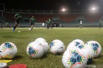 Latihan perdana timnas Indonesia persiapan Pra Piala Dunia 2022