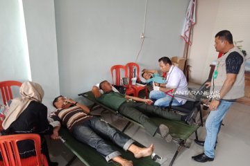 DI Aceh Barat warga Tionghoa gandeng TNI gelar donor darah