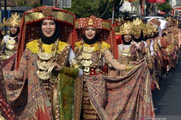 Pawai Budaya Festival Krakatau 2019