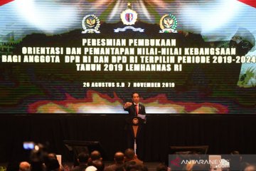 Jokowi kritik pembuatan UU yang bertele-tele