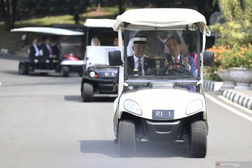 Jokowi ajak Raja Malaysia keliling Kebun Raya Bogor